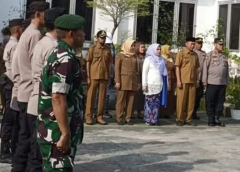 Rapat Minggon Kecamatan Teluk Jambe Timur dilaksanakan di Desa Sukaluyu