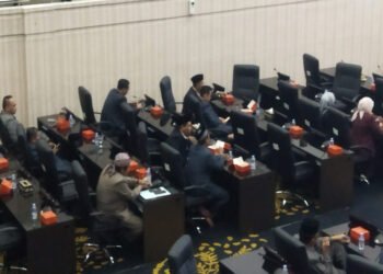 Sidang Paripurna DPRD Karawang, sorot Dunia Dunia Pendidiikan yang Dianggap Bobrok