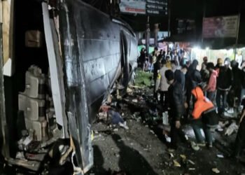 Bis Pariwisata Bawa Rombongan Pelajar SMK Depok, Alami Rem Blong Tabrak Sejumlah Minibus dan Motor