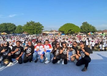 Meriah Komunitas Fitnes Se-Kabupaten Karawang Senam Bareng Relawan Sekaligus Deklarasi Dukung dan Siap Menangkan Aep-Maslani di Pilkada